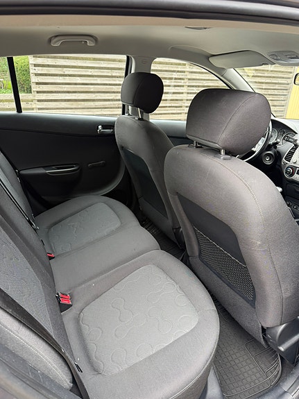 Hyundai i20 12 of 14