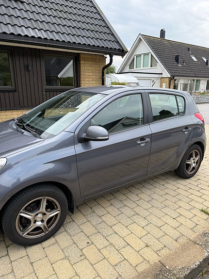 Hyundai i20 3 of 14