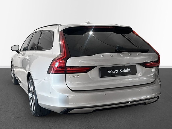 Volvo V90 2 of 14