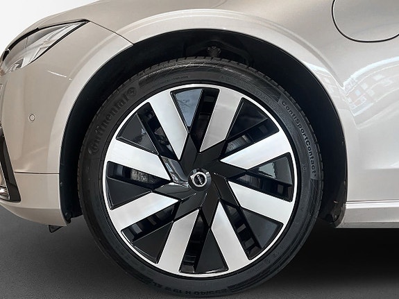 Volvo V90 10 of 14