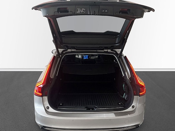 Volvo V90 14 of 14
