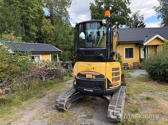 Grävmaskin Yanmar VIO38-U med tillbehör 5 of 27