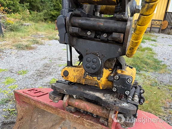 Grävmaskin Yanmar VIO38-U med tillbehör 12 of 27
