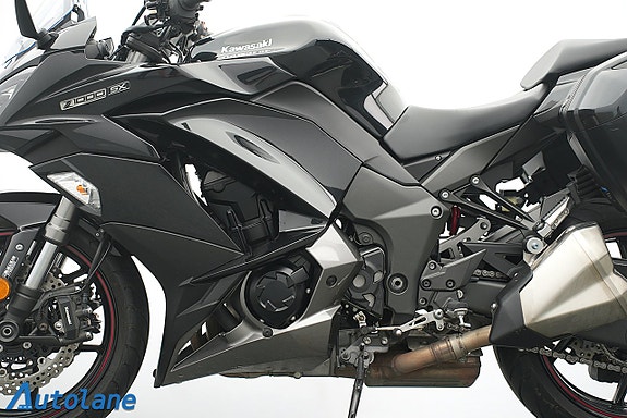 Kawasaki Ninja Z1000SX *Nyservad, Sidoväskor 14 of 27