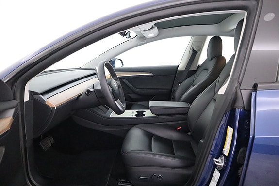 Tesla Model 3 12 of 20