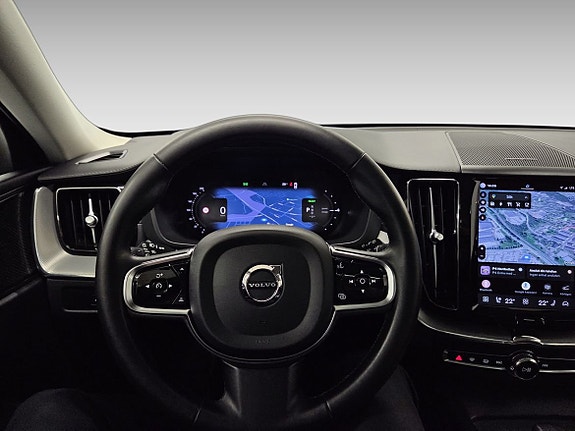 Volvo XC60 7 of 16