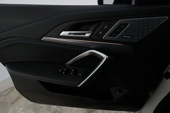 BMW iX1 30 of 30