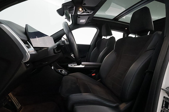 BMW iX1 12 of 30