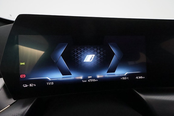 BMW iX1 24 of 30