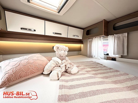 Weinsberg X-Cursion Van 500 MQ Edition Pepper / Solpanel / Dieseltruma 10 of 22