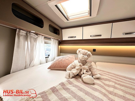 Weinsberg X-Cursion Van 500 MQ Edition Pepper / Solpanel / Dieseltruma 9 of 22