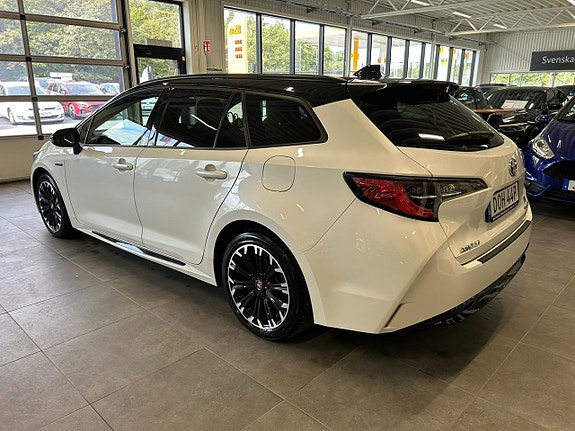 Toyota Corolla 5 of 24