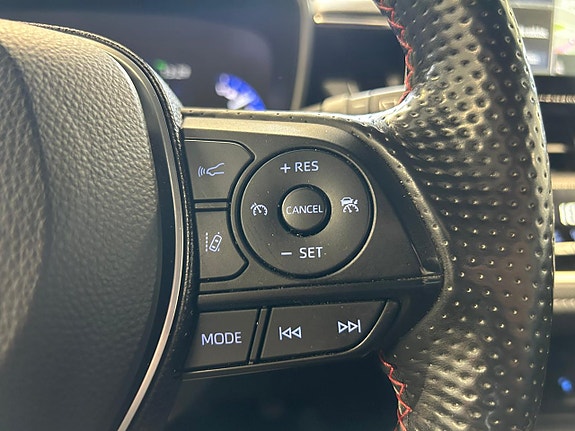 Toyota Corolla 17 of 24