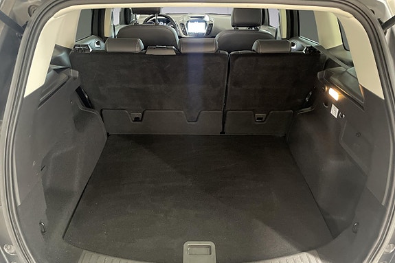 Ford Kuga 14 of 14