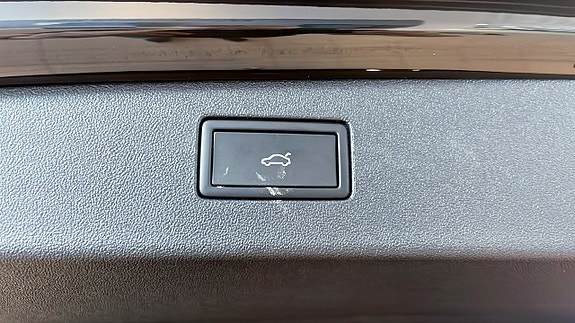 Volkswagen Tiguan 14 of 23
