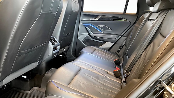 Volkswagen Tiguan 12 of 23