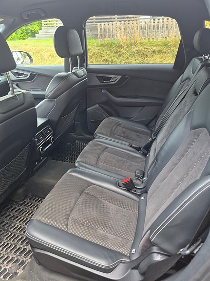 Audi Q7 7 of 10