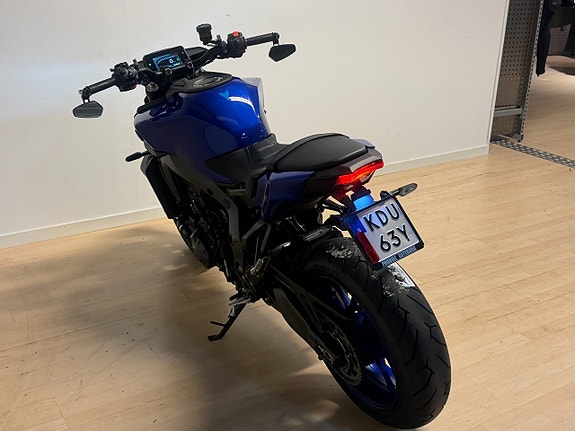 Yamaha MT-09 Fabriksgaranti/Endast 541 mil 7 of 10