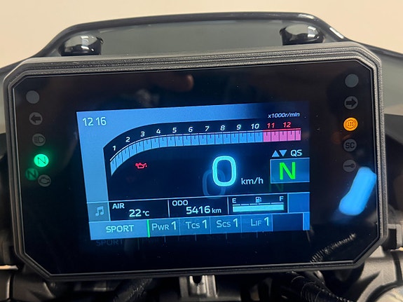 Yamaha MT-09 Fabriksgaranti/Endast 541 mil 10 of 10