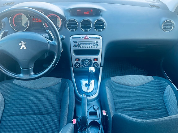Peugeot 308 13 of 16
