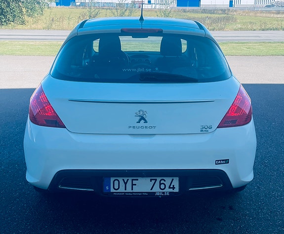 Peugeot 308 6 of 16