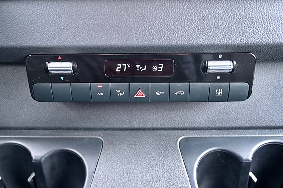 Mercedes-Benz Sprinter 317 12 of 16