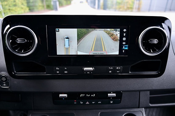 Mercedes-Benz Sprinter 317 13 of 16