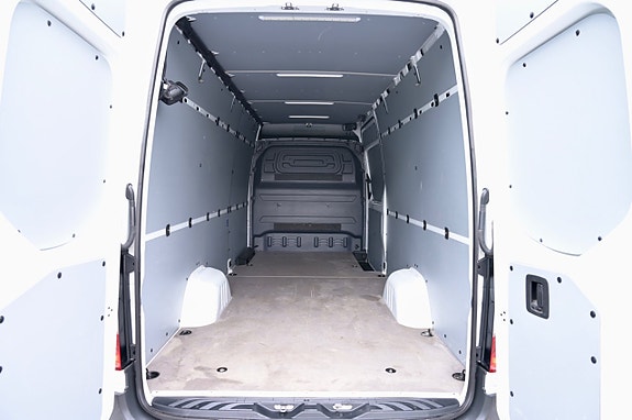 Mercedes-Benz Sprinter 317 7 of 16