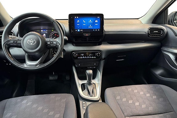 Toyota Yaris 10 of 21