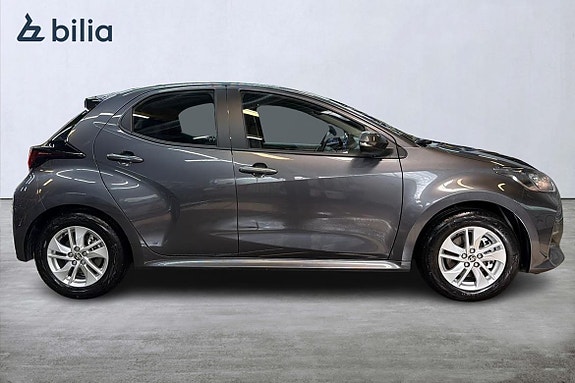 Toyota Yaris 18 of 21