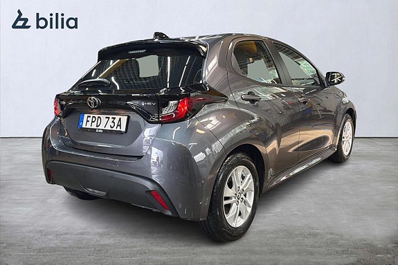 Toyota Yaris 19 of 21
