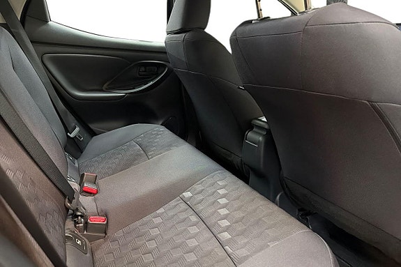 Toyota Yaris 9 of 21