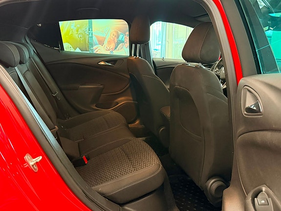 Opel Astra 17 of 22