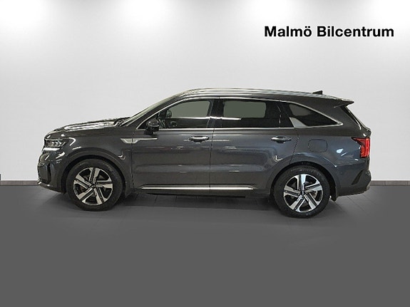 Kia Sorento 4 of 25