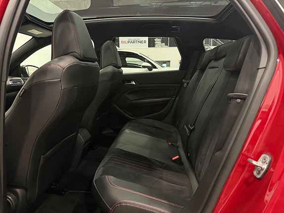 Peugeot 308 SW 12 of 26