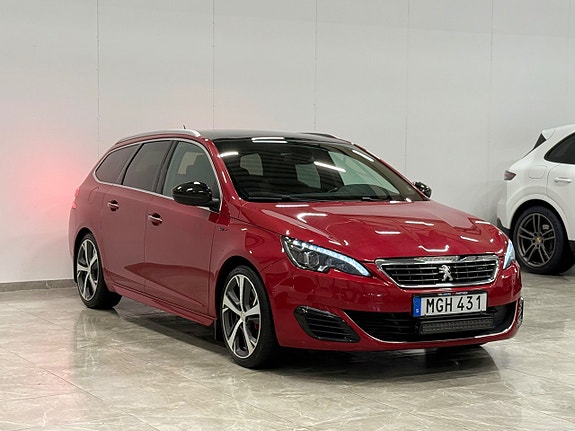 Peugeot 308 SW 2 of 26