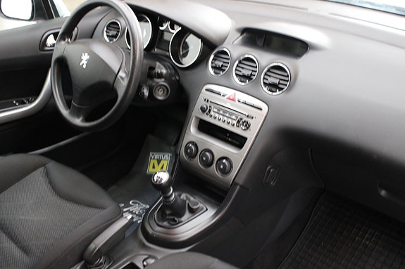 Peugeot 308 SW 11 of 11