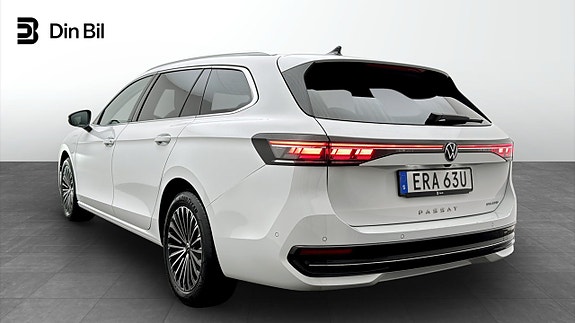 Volkswagen Passat 3 of 19