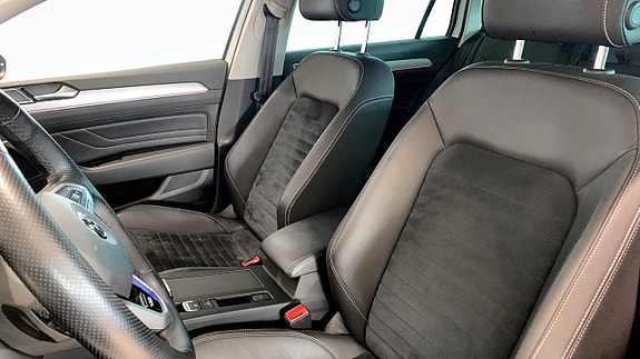 Volkswagen Passat 8 of 17
