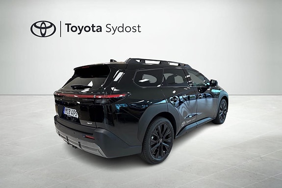 Toyota bZ4X 17 of 18