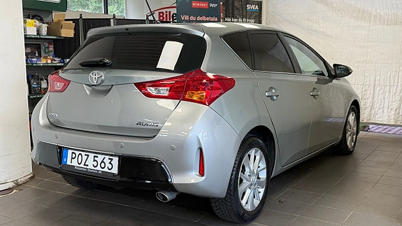 Toyota Auris 6 of 22