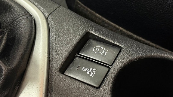 Toyota Auris 15 of 22