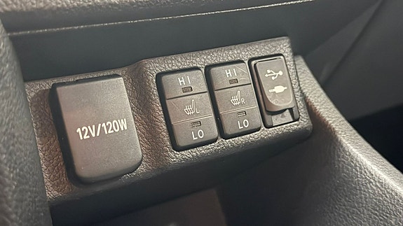 Toyota Auris 14 of 22