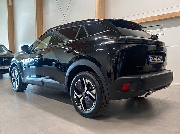 Peugeot 2008 4 of 17