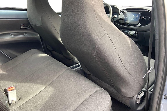 Toyota Aygo X 9 of 21