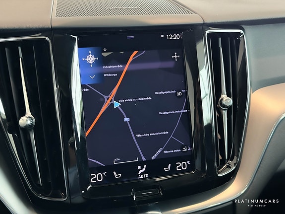 Volvo XC60 12 of 22