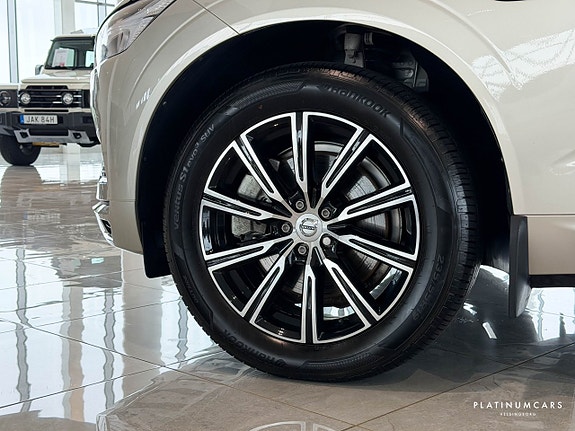 Volvo XC60 22 of 22