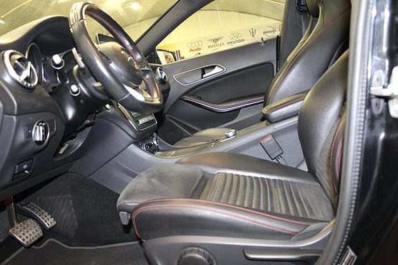 Mercedes-Benz CLA200 d 13 of 20