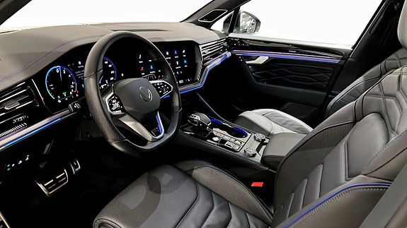 Volkswagen Touareg 7 of 24