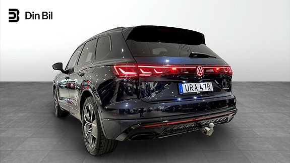 Volkswagen Touareg 3 of 24